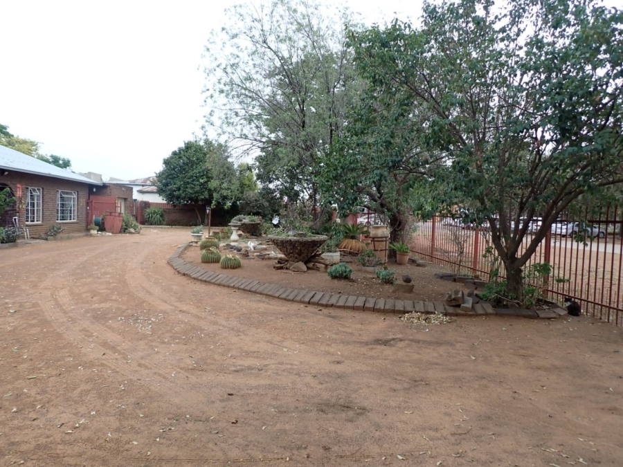 7 Bedroom Property for Sale in Bloemhof North West